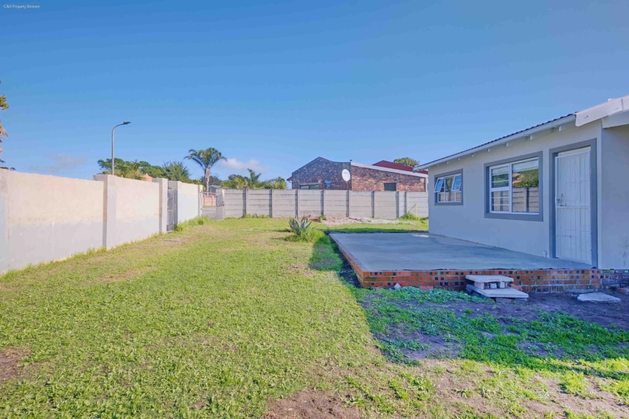 2 Bedroom Property for Sale in Sherwood Eastern Cape